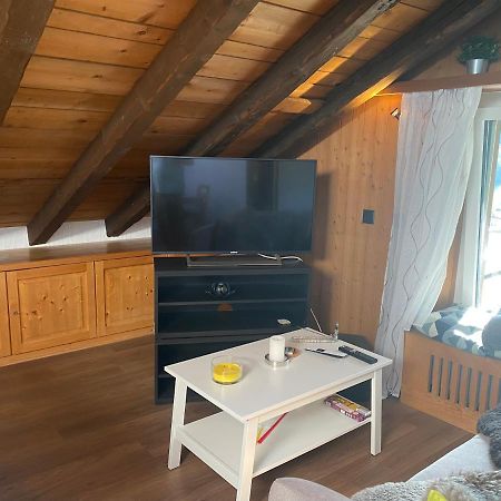 Dachwohnung In Der Mitte Von Laax-Dorf Екстер'єр фото