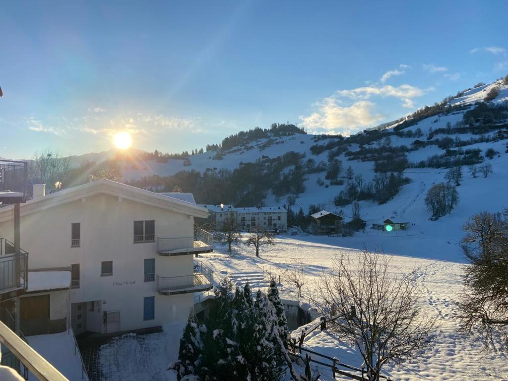 Dachwohnung In Der Mitte Von Laax-Dorf Екстер'єр фото