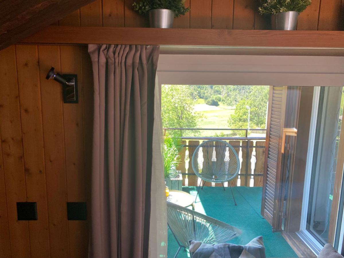 Dachwohnung In Der Mitte Von Laax-Dorf Екстер'єр фото